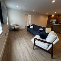 Hudson Valley Modern Apartment 2. Village Center.