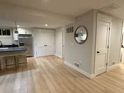 Montgomery Village Center King Bed Ground Floor - Image 4