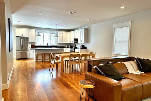 Montgomery Center Modern 3BR - Image 1