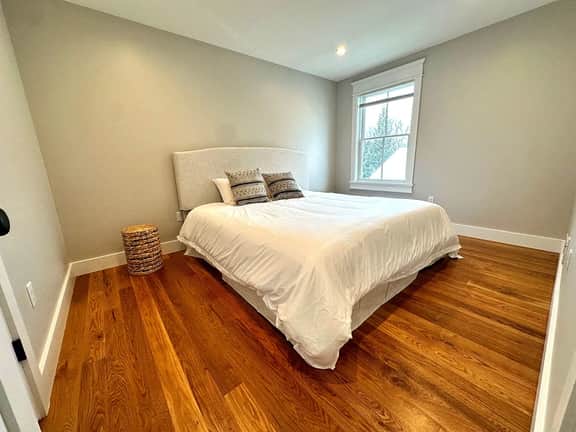 Montgomery Center Modern 3BR - Image 5